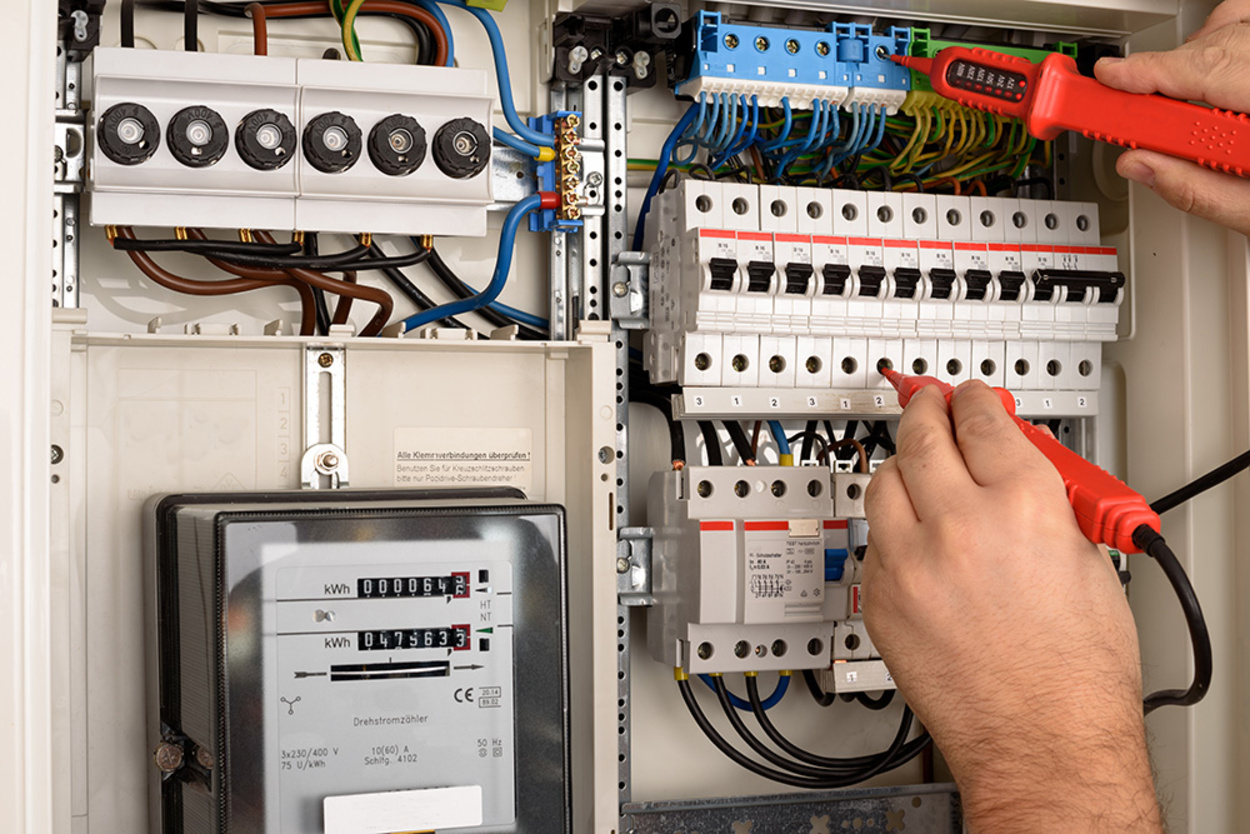E-Check bei Elektro Mayer in Flintsbach