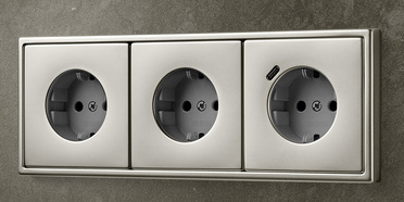 SCHUKO® Steckdosen mit USB bei Elektro Mayer in Flintsbach