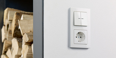 JUNG KNX Taster F 10 bei Elektro Mayer in Flintsbach