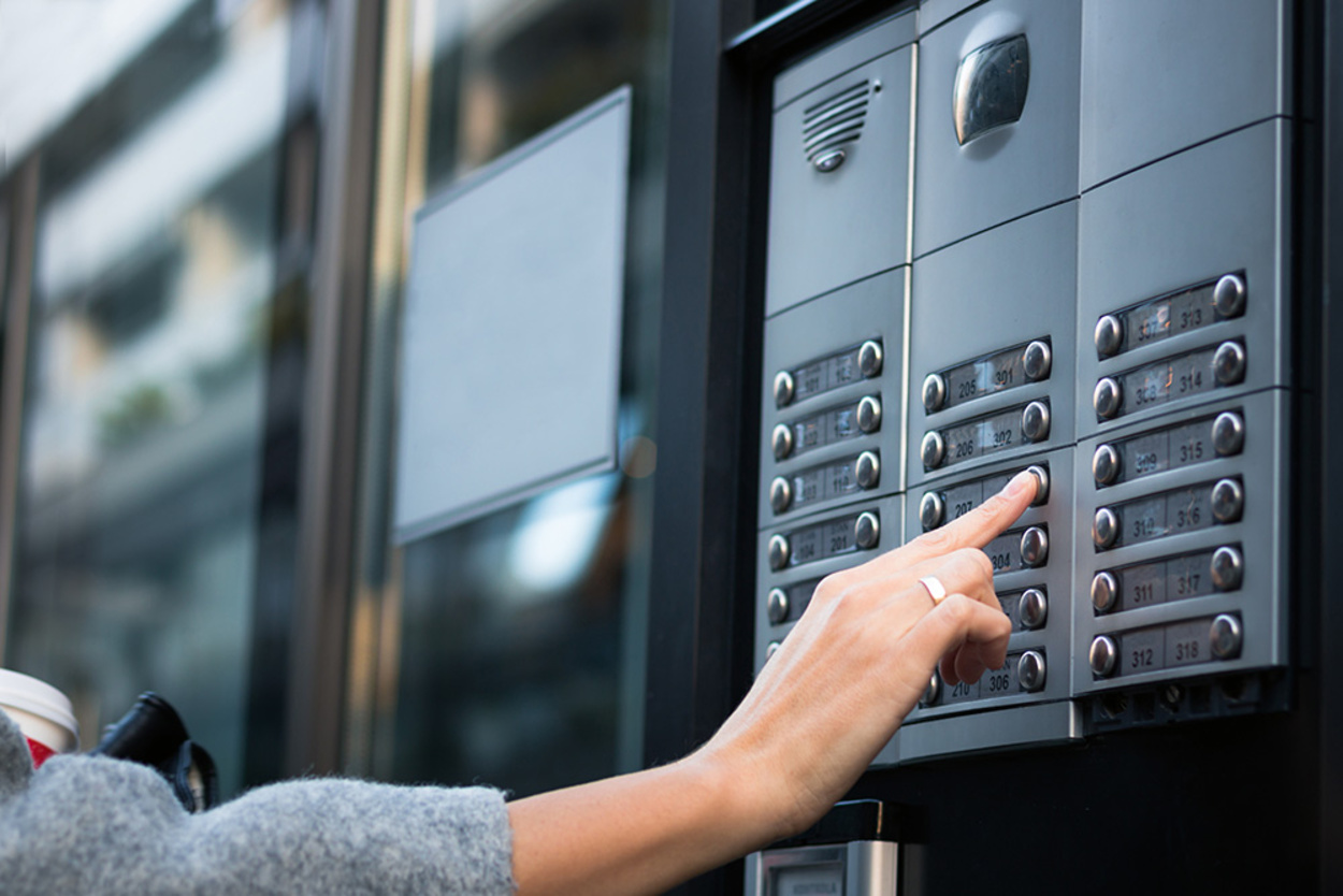 Sprech­anlagen bei Elektro Mayer in Flintsbach